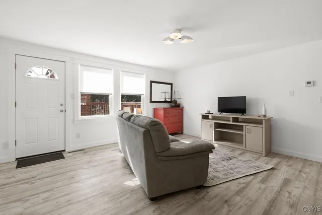 $249,900 | 3675 Chainmaker Path, Clay, NY 13027