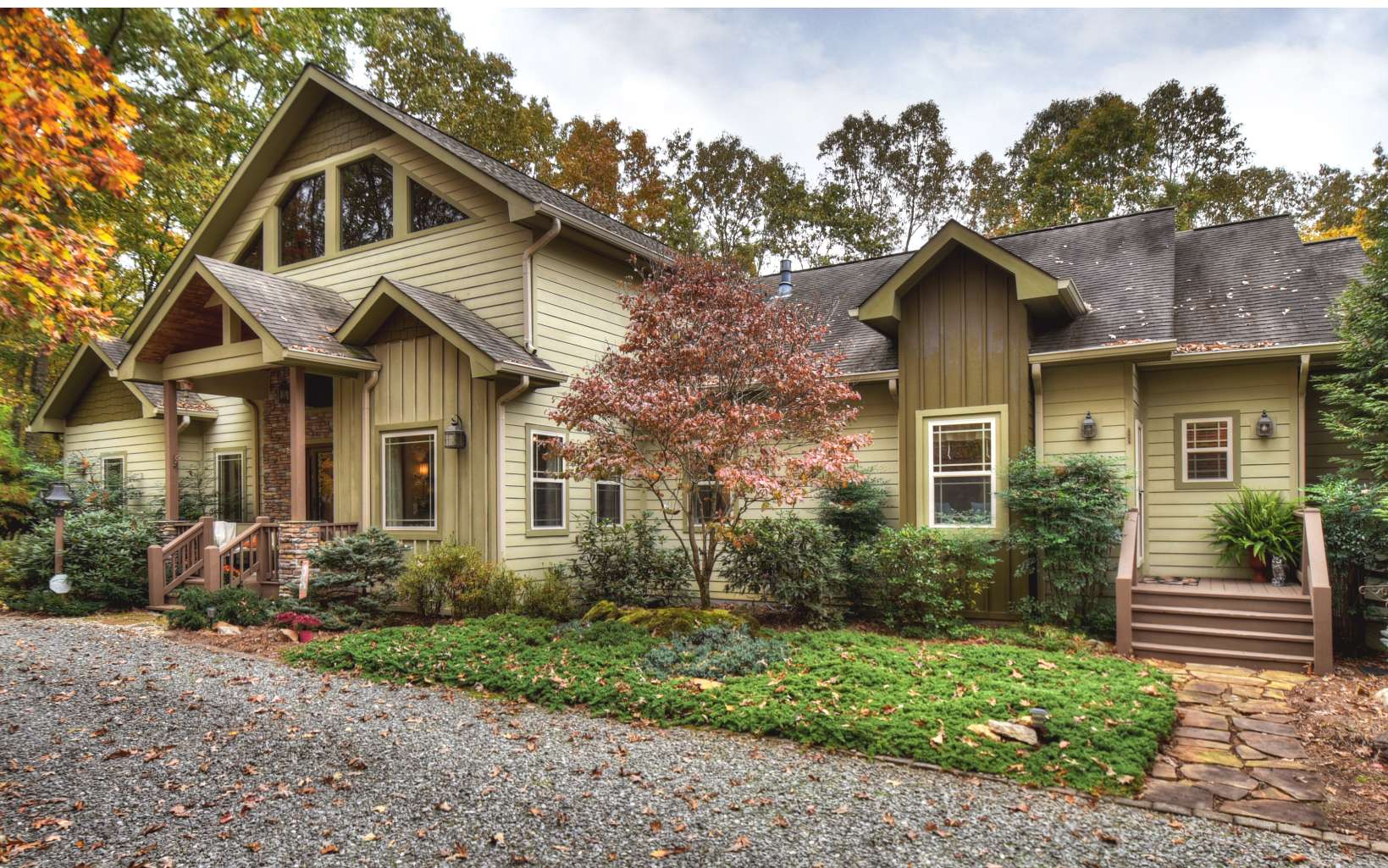200 Plantation Lane Blue Ridge, GA 30513 - Photo 1 of 4 Main View