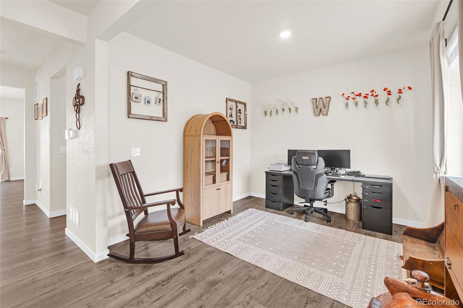 211 Fox Street Bennett, CO 80102 - Photo 14 of 33