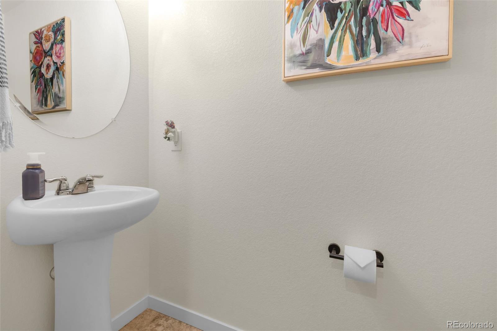 211 Fox Street Bennett, CO 80102 - Photo 15 of 33