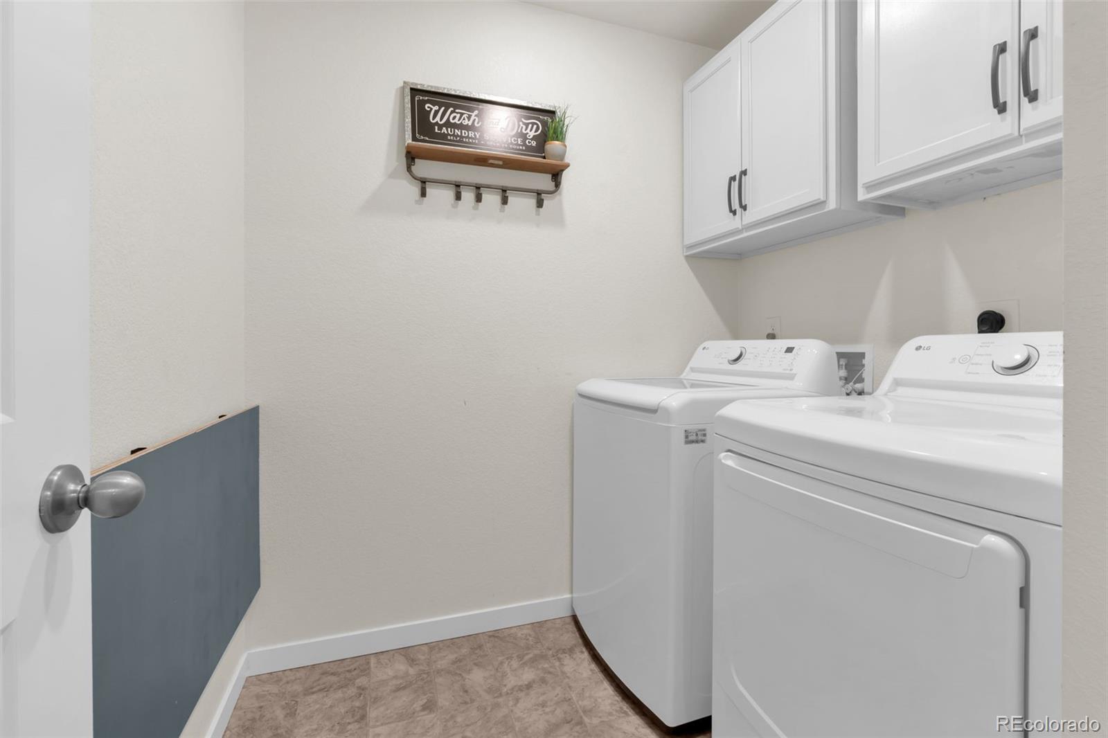 211 Fox Street Bennett, CO 80102 - Photo 26 of 33