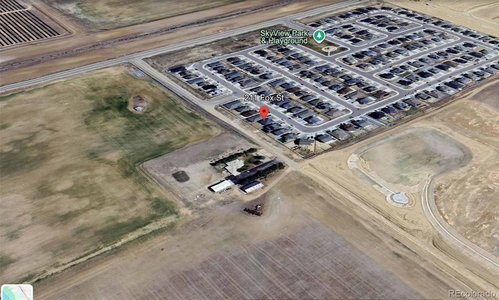 211 Fox Street Bennett, CO 80102 - Photo 4 of 33