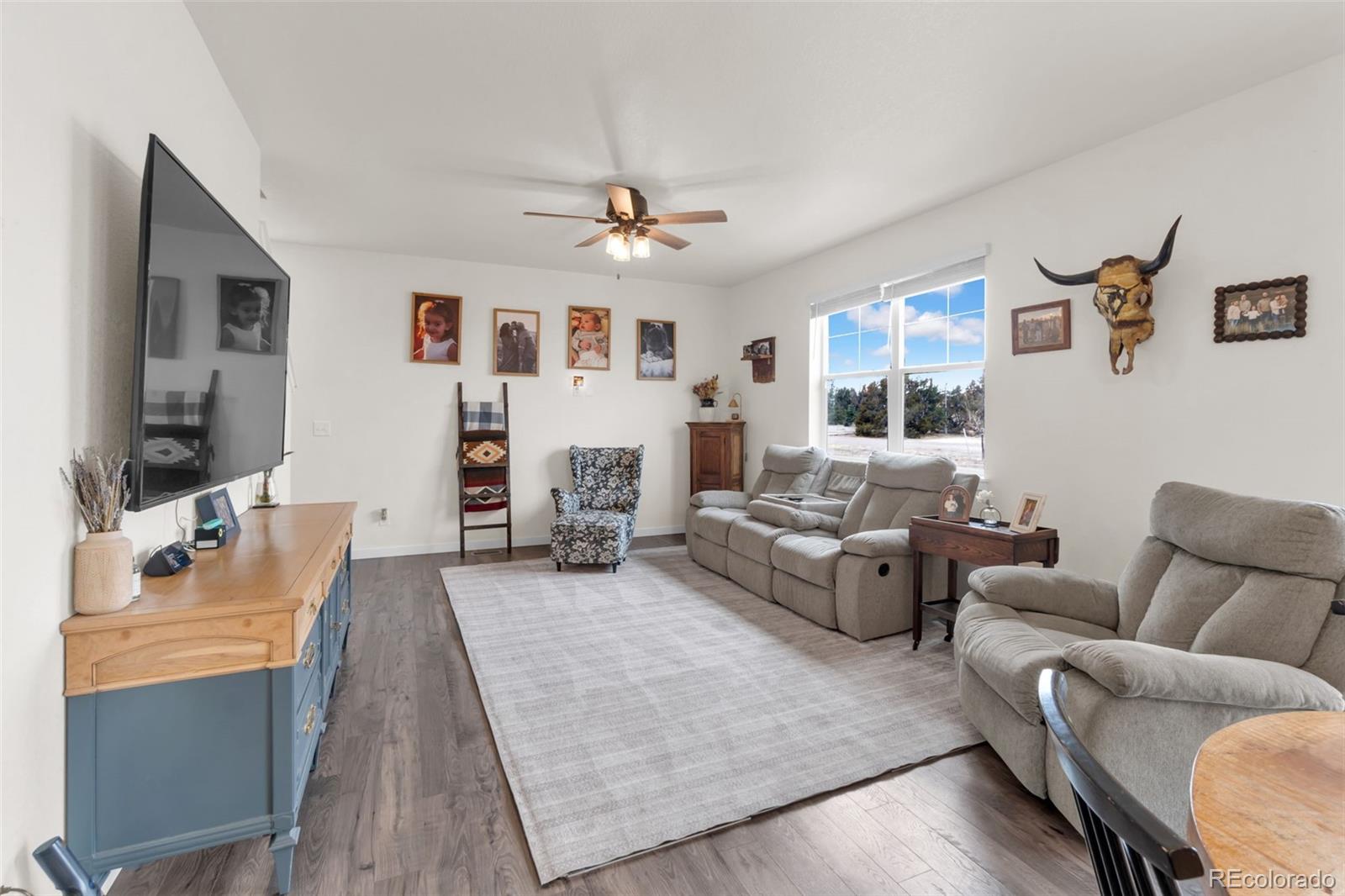 211 Fox Street Bennett, CO 80102 - Photo 8 of 33