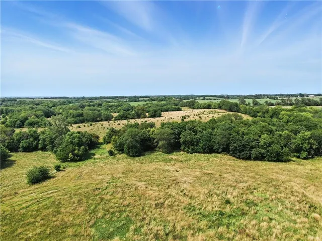 $975,000 | 14805 Southeast McBee Chappel Drive, Braymer, MO 64624