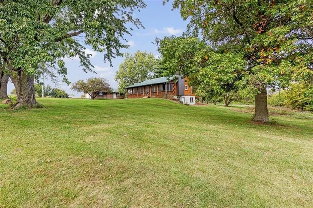 $975,000 | 14805 Southeast McBee Chappel Drive, Braymer, MO 64624