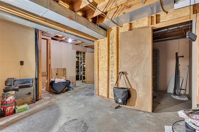 $975,000 | 14805 Southeast McBee Chappel Drive, Braymer, MO 64624