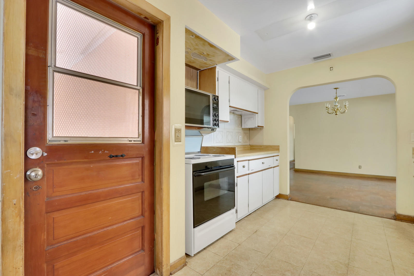 524 Inlet Road North Palm Beach, FL 33408 - Photo 12 of 21 Kitchen door to car port