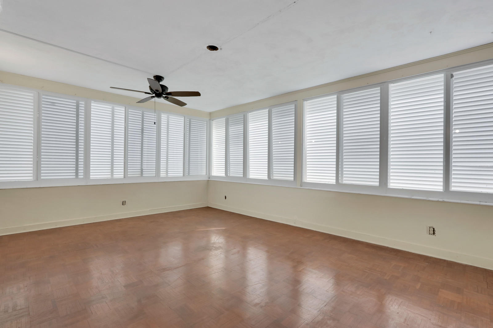 524 Inlet Road North Palm Beach, FL 33408 - Photo 2 of 21 Florida Room 2