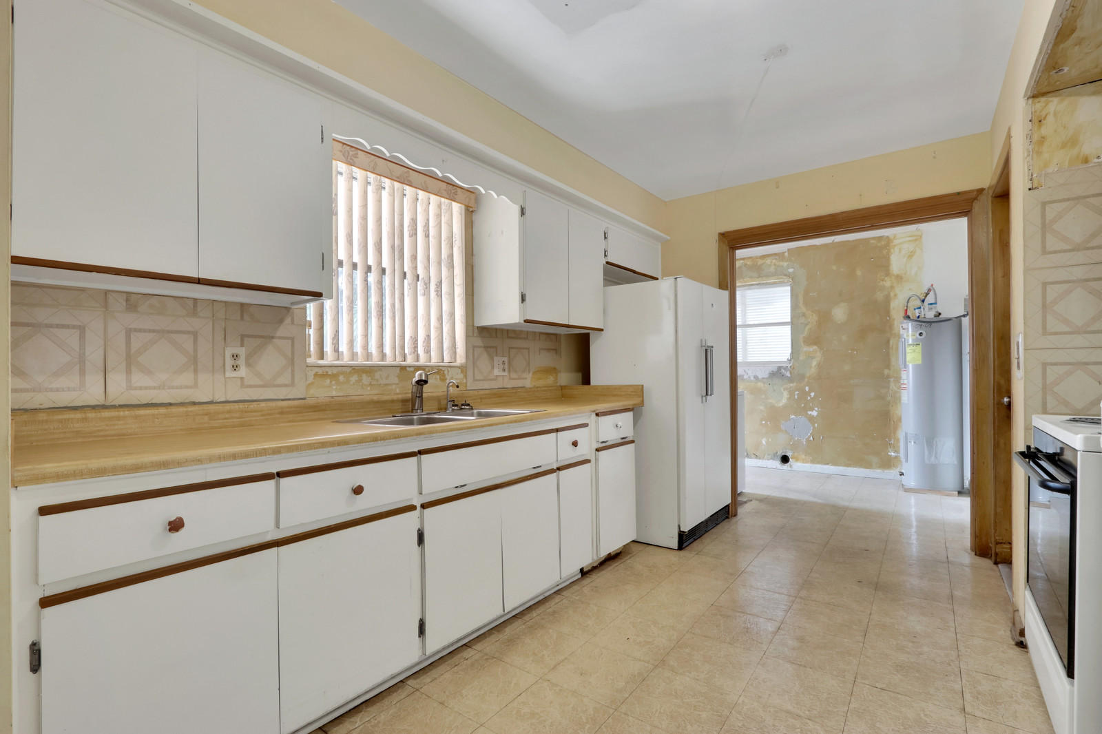 524 Inlet Road North Palm Beach, FL 33408 - Photo 4 of 21 Kitchen