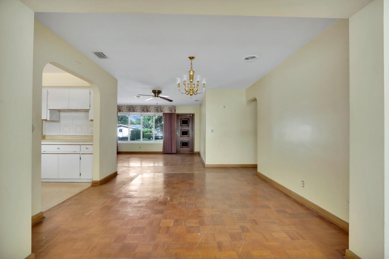 524 Inlet Road North Palm Beach, FL 33408 - Photo 7 of 21 Florida Room to LR