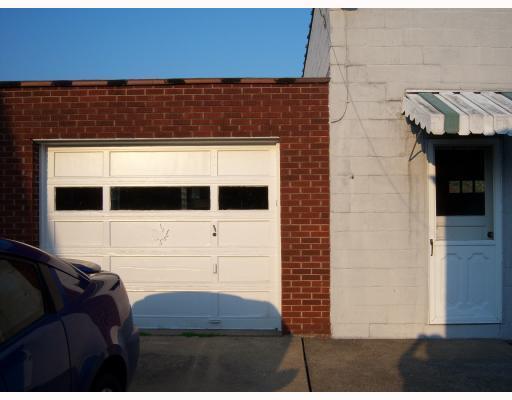 3007 Valley Ridge Road Liberty, PA 15133 - Photo 4 of 8 Parking Lot/Garage. Detached 2 car Tandem Garage