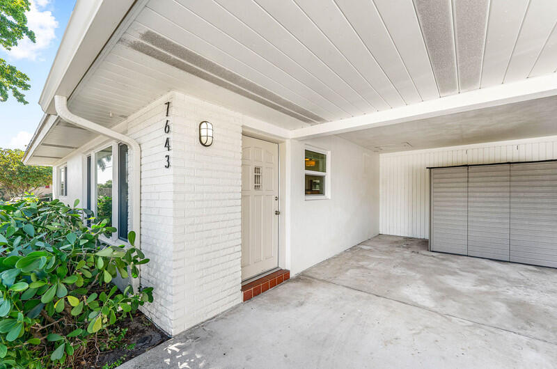 7643 Overlook Road Lake Worth, FL 33462 - Photo 24 of 29 4DSC06206.jpg-vsuniqueid-692473e375b1a