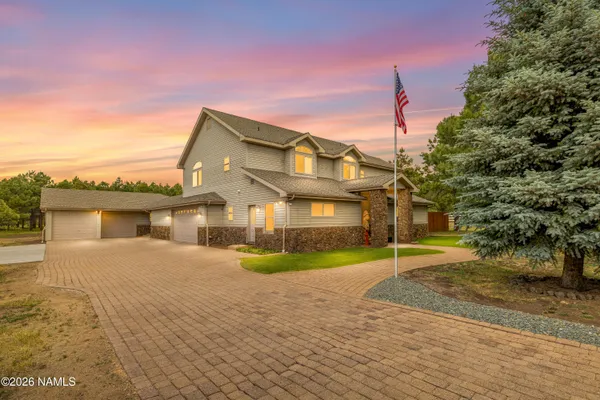 $2,195,000 | 2705 West Creighton Drive, Flagstaff, AZ 86001