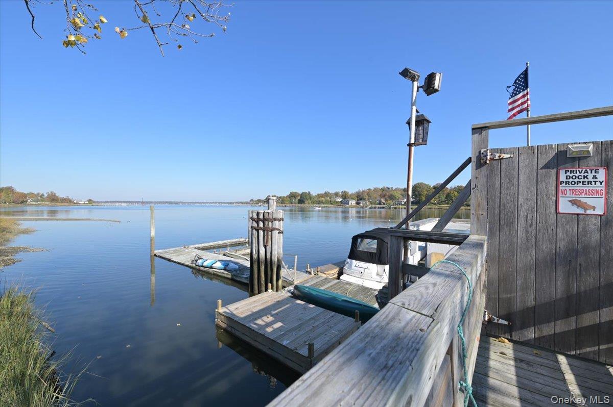 320 East Shore Road, Unit 4C Great Neck, NY 11023 - Photo 29 of 31