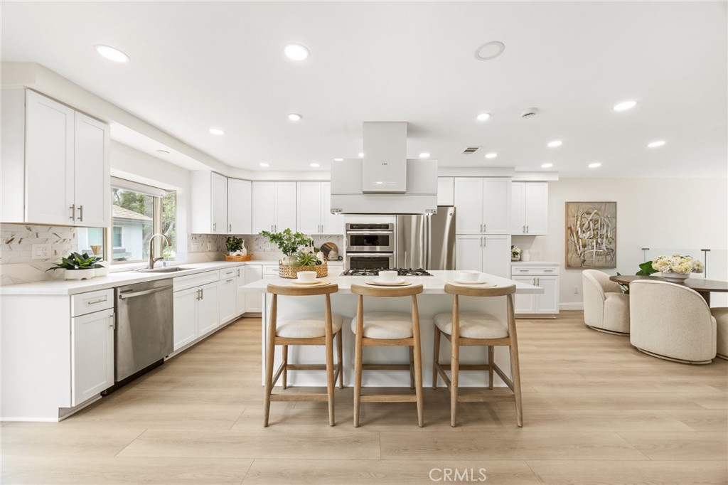 3 Moon Shadow, Unit 2 Irvine, CA 92603 - Photo 15 of 40