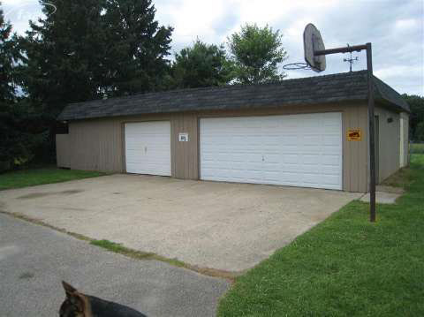 8321 Burpee Road Grand Blanc, MI 48439 - Photo 27 of 39 20365890-26.JPG