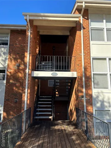 $1,795 | 1951 Greenpoint Drive, Unit 103, Kirkwood, MO 63122