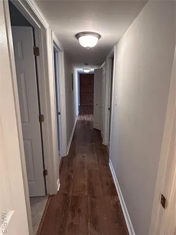 $1,650 | 1951 Greenpoint Drive, Unit 103, Kirkwood, MO 63122