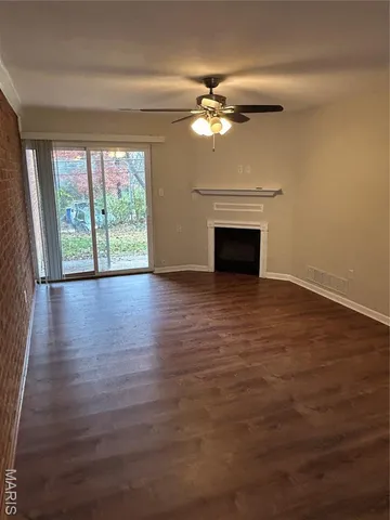 $1,650 | 1951 Greenpoint Drive, Unit 103, Kirkwood, MO 63122