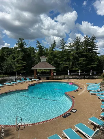 $1,650 | 1951 Greenpoint Drive, Unit 103, Kirkwood, MO 63122