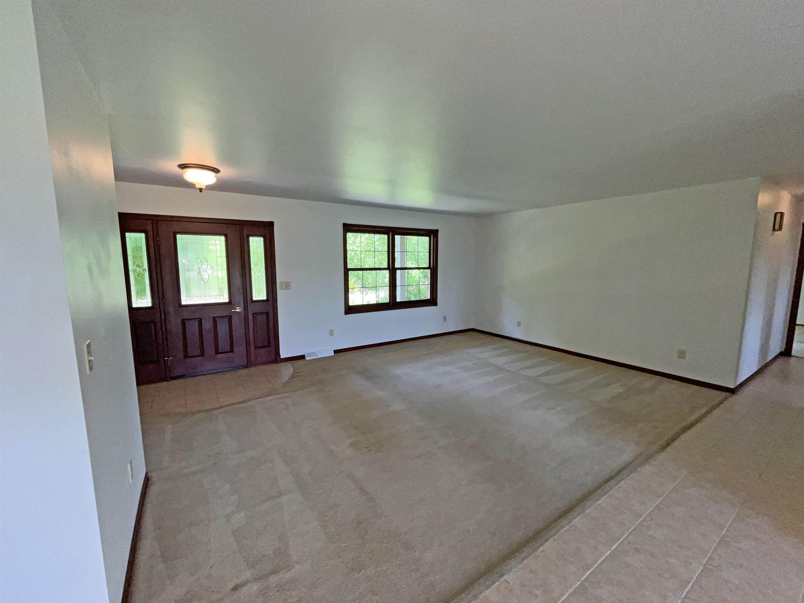 154786 Skyhill Road Wausau, WI 54403 - Photo 11 of 44