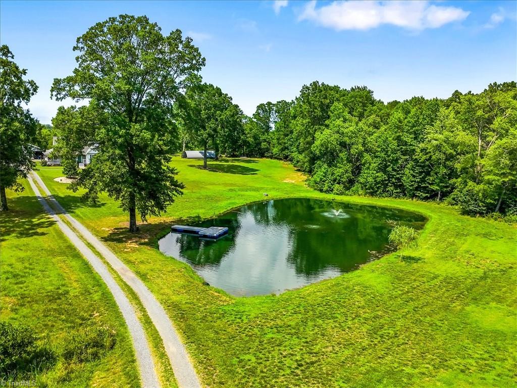 523 Round House Road Eden, NC 27288 - Photo 5 of 50