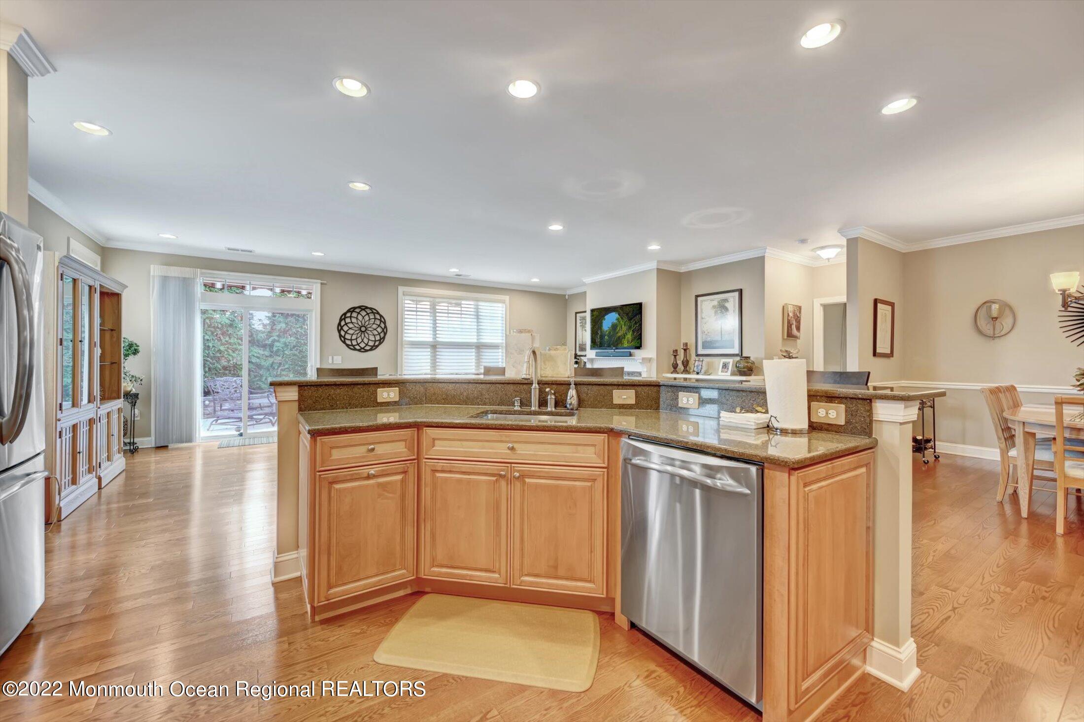 5 Day Star Road Manalapan, NJ 07726 - Photo 12 of 62 KITCHEN