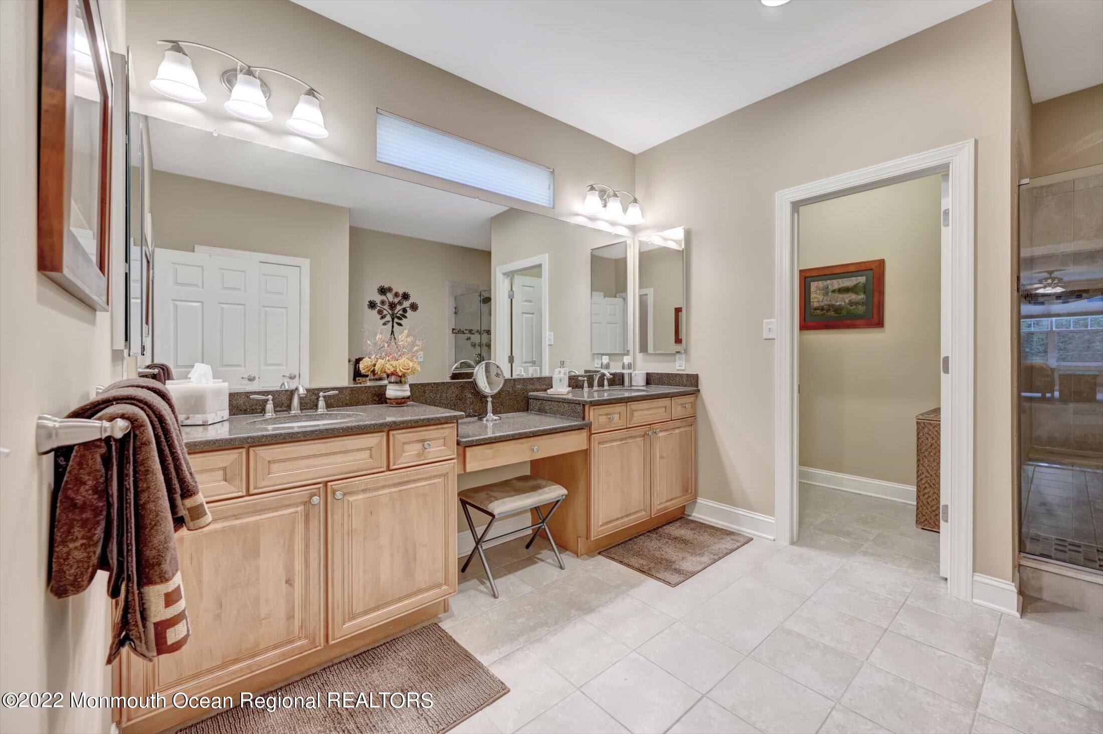 5 Day Star Road Manalapan, NJ 07726 - Photo 30 of 62 MASTER BATH
