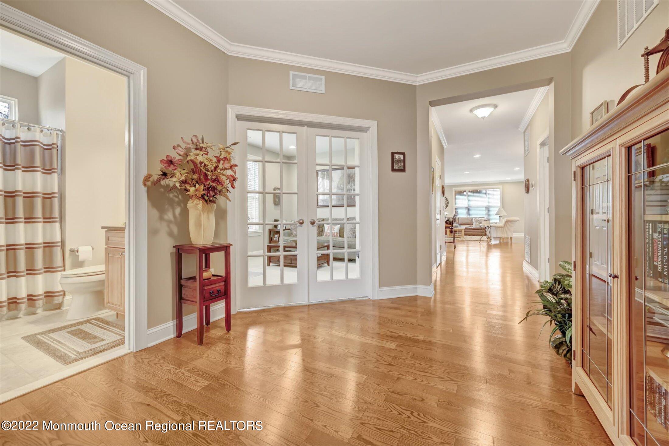FOYER
