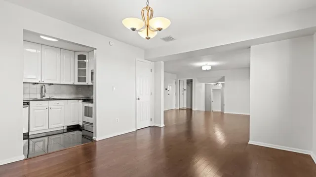 $2,900 | 6509 Liberty Avenue, Unit C3, North Bergen, NJ 07047