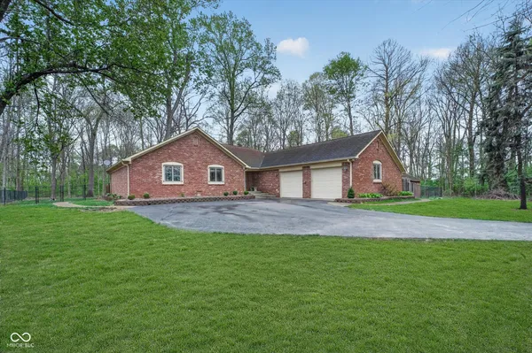 $675,000 | 22111 North Mill Creek Road, Cicero, IN 46034