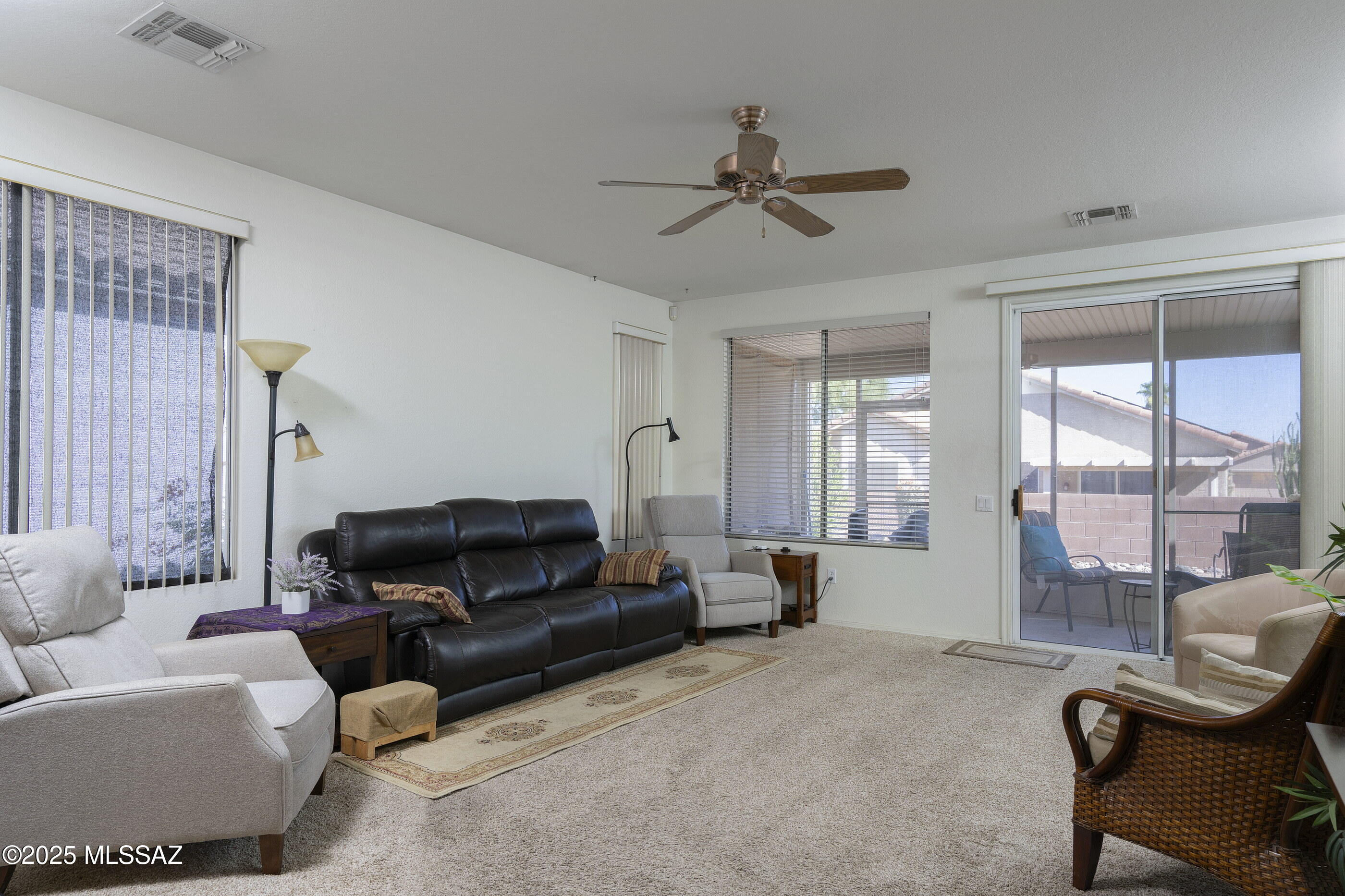 7626 West Amber Ridge Way Tucson, AZ 85743 - Photo 5 of 16