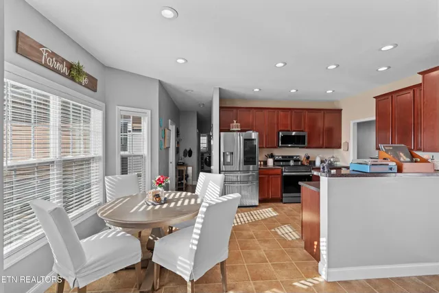 $539,900 | 7444 Sparkle Lane, Knoxville, TN 37931