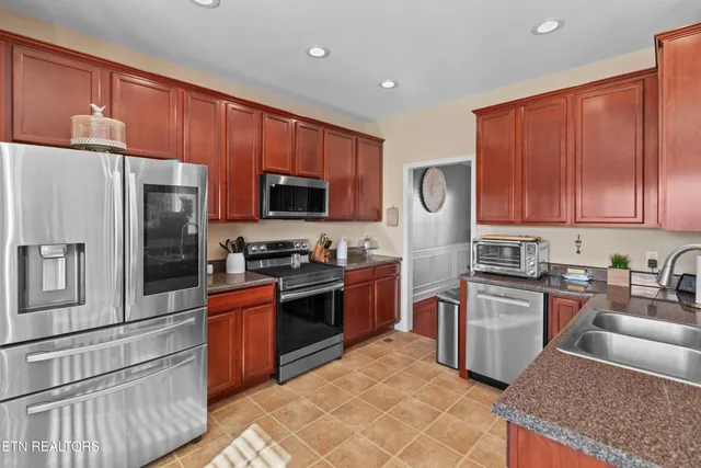 $539,900 | 7444 Sparkle Lane, Knoxville, TN 37931