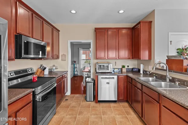 $539,900 | 7444 Sparkle Lane, Knoxville, TN 37931