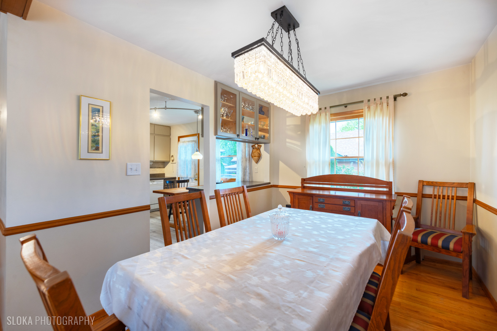 101 Clay Street Algonquin, IL 60102 - Photo 7 of 23 a dining room with furniture and window