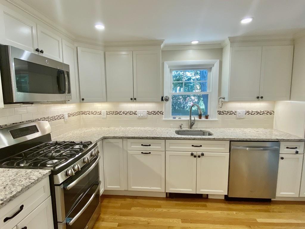 43 Cutter Hill Road Arlington, MA 02474 - Photo 8 of 13