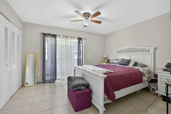 $1,250 | 16 Sussex A, Unit 16, West Palm Beach, FL 33417