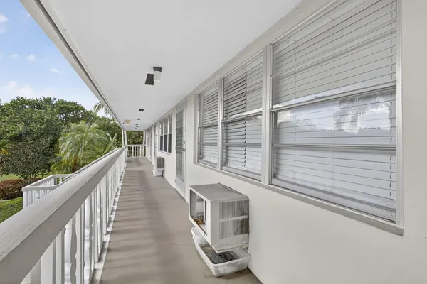 $1,250 | 16 Sussex A, Unit 16, West Palm Beach, FL 33417