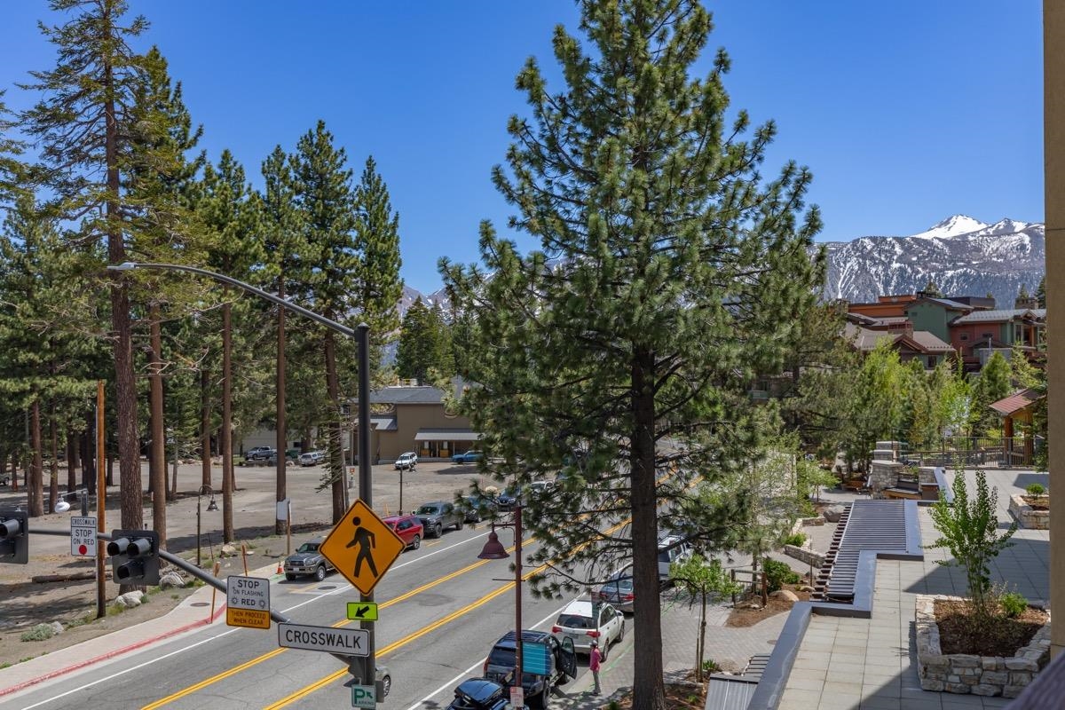 6201 Minaret Road, Unit 2215 Mammoth Lakes, CA 93546 - Photo 29 of 33 an outdoor space with seating