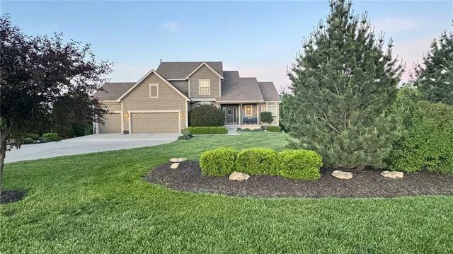 $769,950 | 17530 254th Street, Tonganoxie, KS 66086