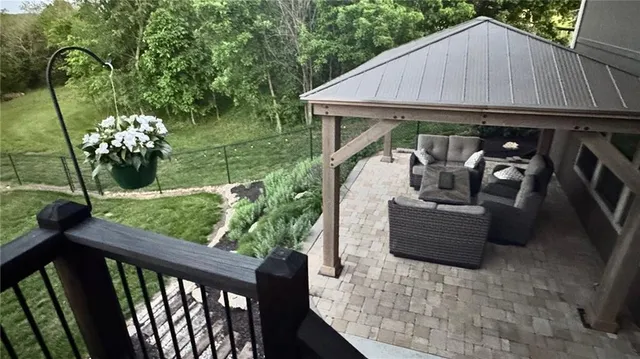 $769,950 | 17530 254th Street, Tonganoxie, KS 66086