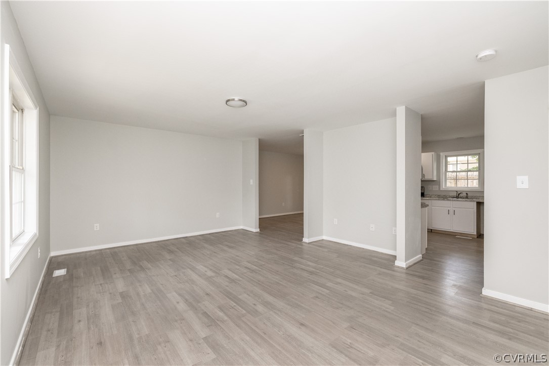 565 Duffton Road Richmond, VA 23225 - Photo 4 of 33 Large Open Living Room