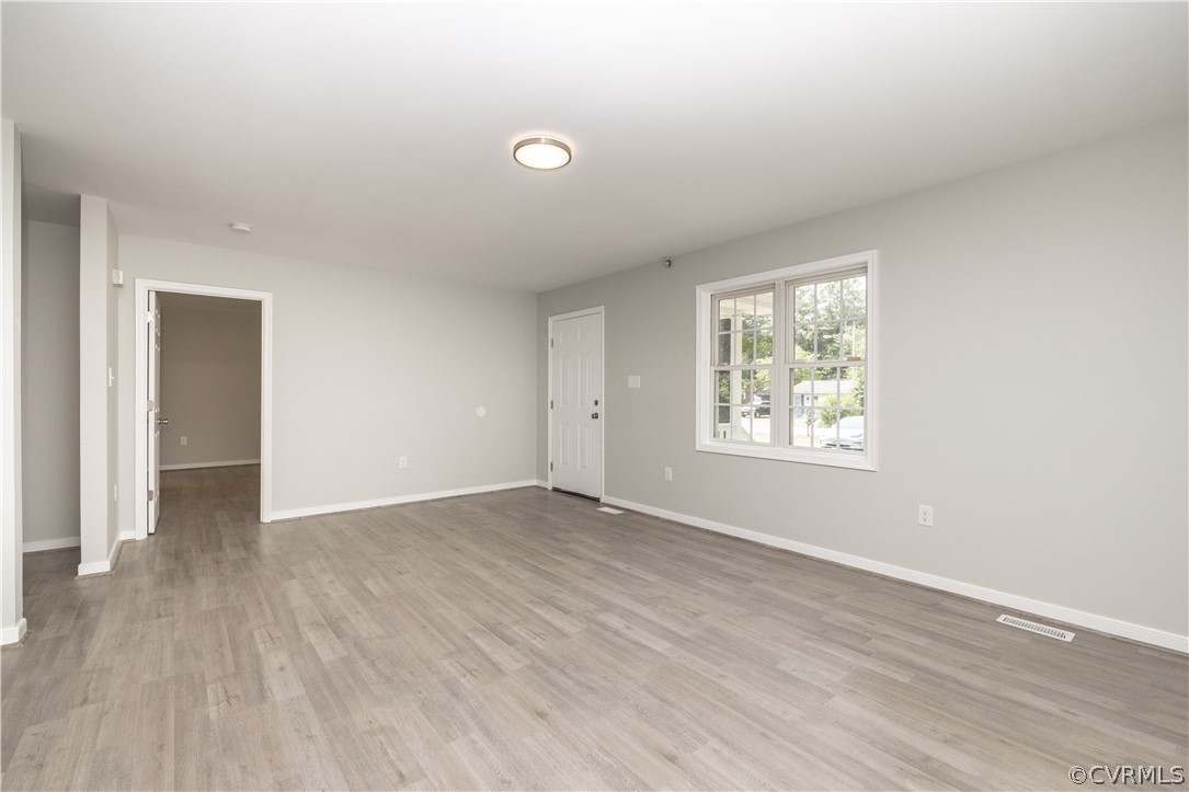 565 Duffton Road Richmond, VA 23225 - Photo 5 of 33 Gallery Image 5