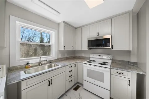 $350,000 | 2997 Longmeadow Drive, Scottdale, GA 30079