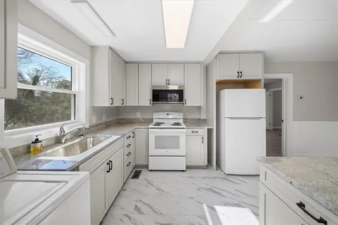 $350,000 | 2997 Longmeadow Drive, Scottdale, GA 30079