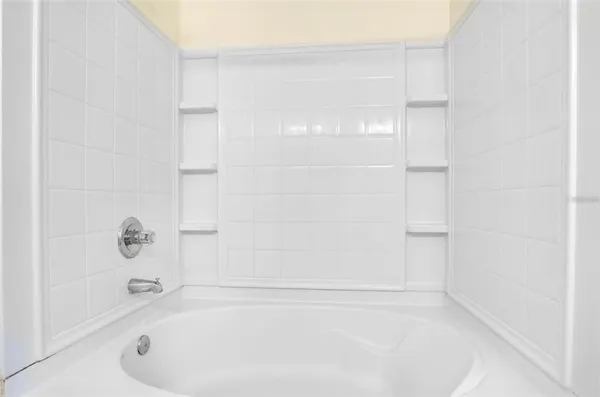 $2,500 | 1604 Scarlet Oak Loop, Unit 63B, Winter Garden, FL 34787