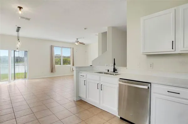 $2,500 | 1604 Scarlet Oak Loop, Unit 63B, Winter Garden, FL 34787