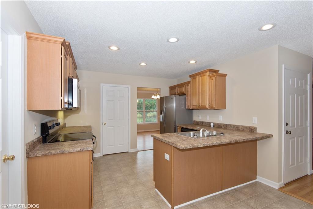 941 Hamlet Road Reidsville, NC 27320 - Photo 8 of 22 Gallery Image 8