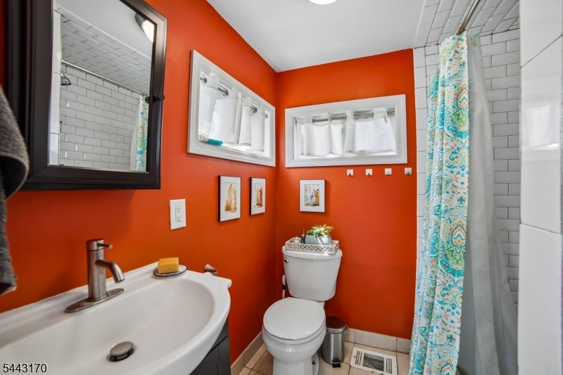 661 Palisade Road Union, NJ 07083 - Photo 17 of 41